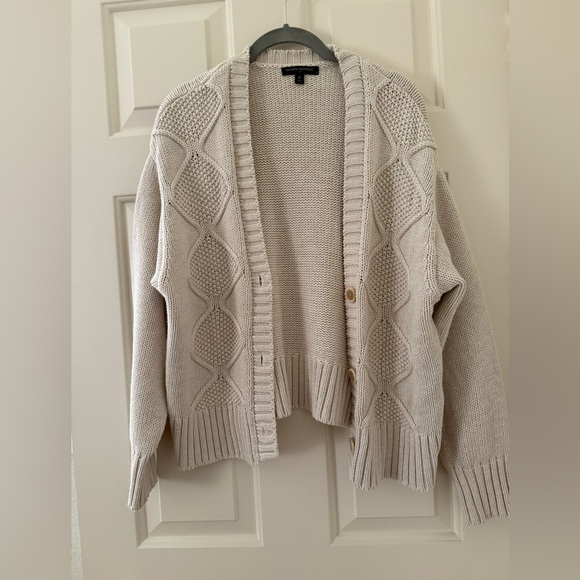 Banana Republic Textured Cream Cardigan - Picture 2 of 5
